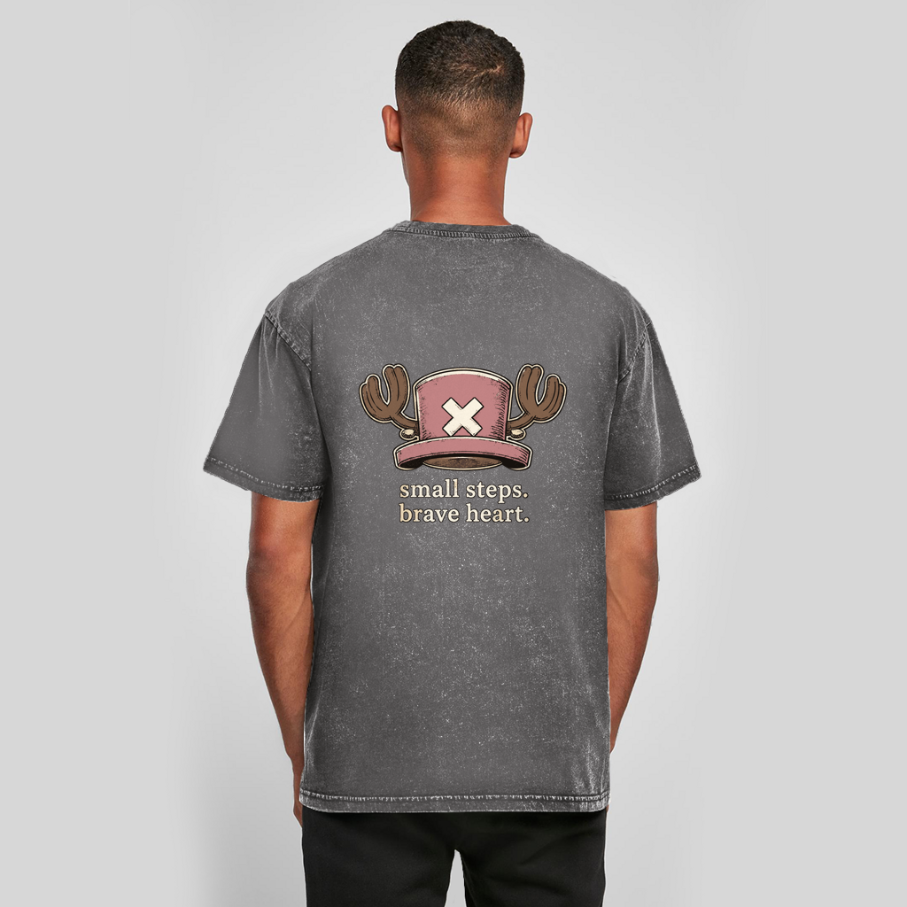 FORVYN Washed Oversize-T-Shirt „BRAVE HEART“ in Asphalt – Rückansicht.