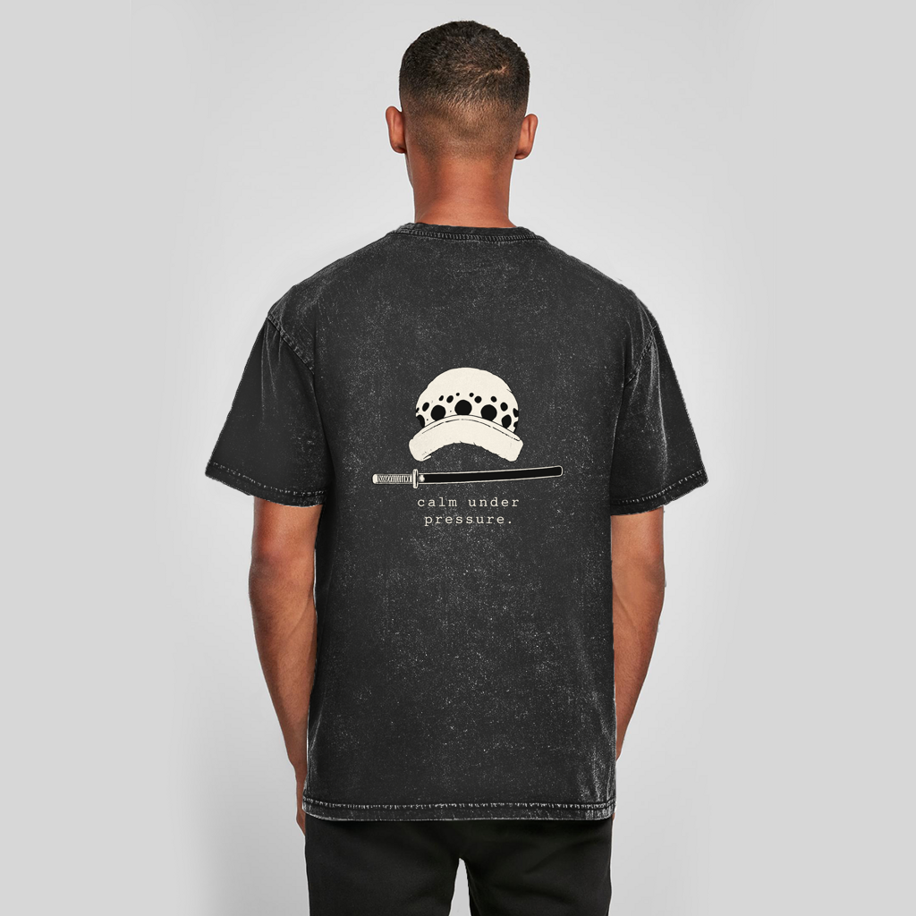 FORVYN Washed Oversize-T-Shirt „CALM UNDER PRESSURE“ in Schwarz – Rückansicht.