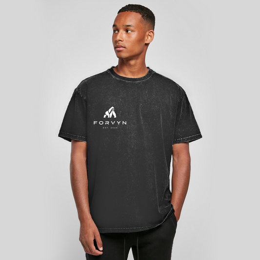 FORVYN Washed Oversize-T-Shirt „QUIET FOCUS“ in Schwarz – Vorderansicht.